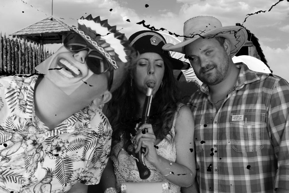Gary & Julie's Wedding | View more photos from the event at gallery.myphotoboothexperience.co.uk/u/MyPhotoBoothExperienceLtd/Gary-Julies-Wedding